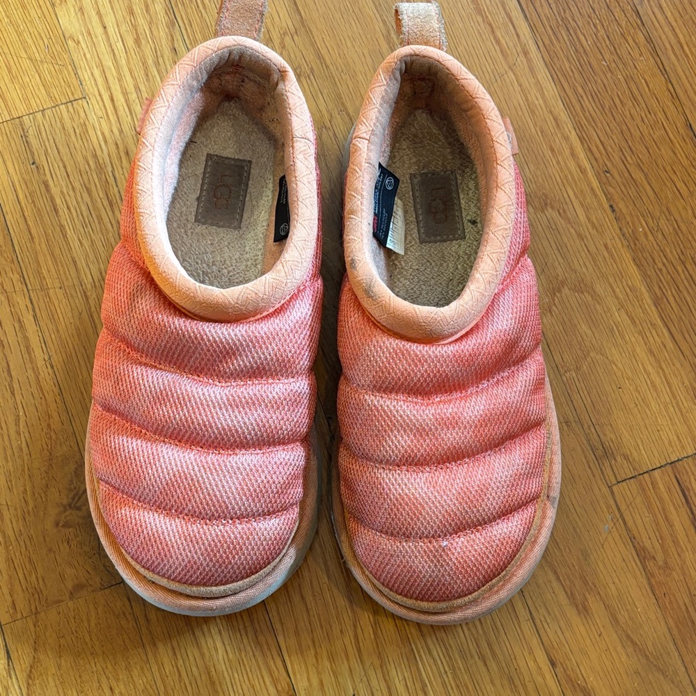 Ugg Sweet Peach LTA Tasman Cozy Slippers Puffy Exterior Sz 6